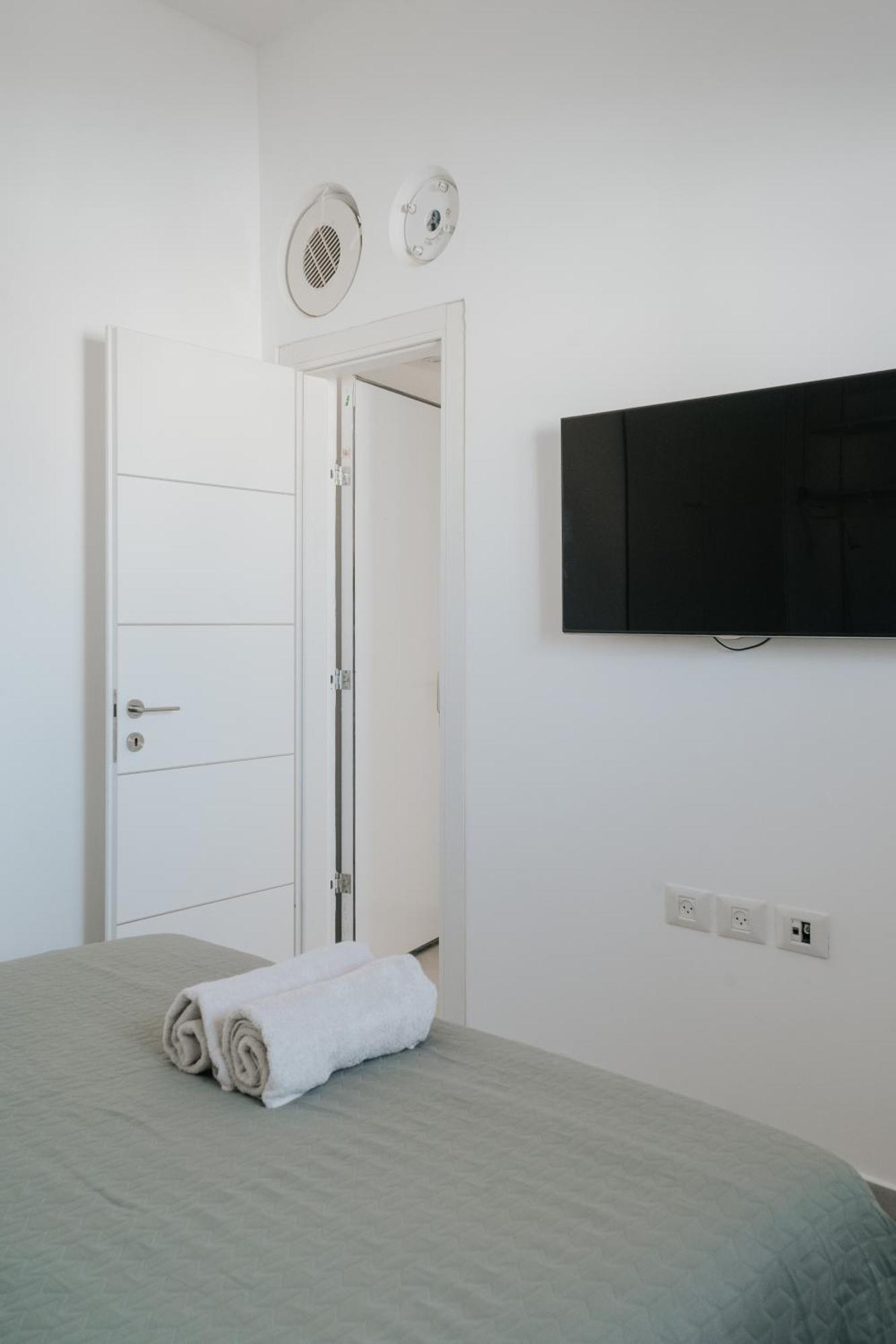 Apartment Jl Gordon - With Shelter Tel Aviv