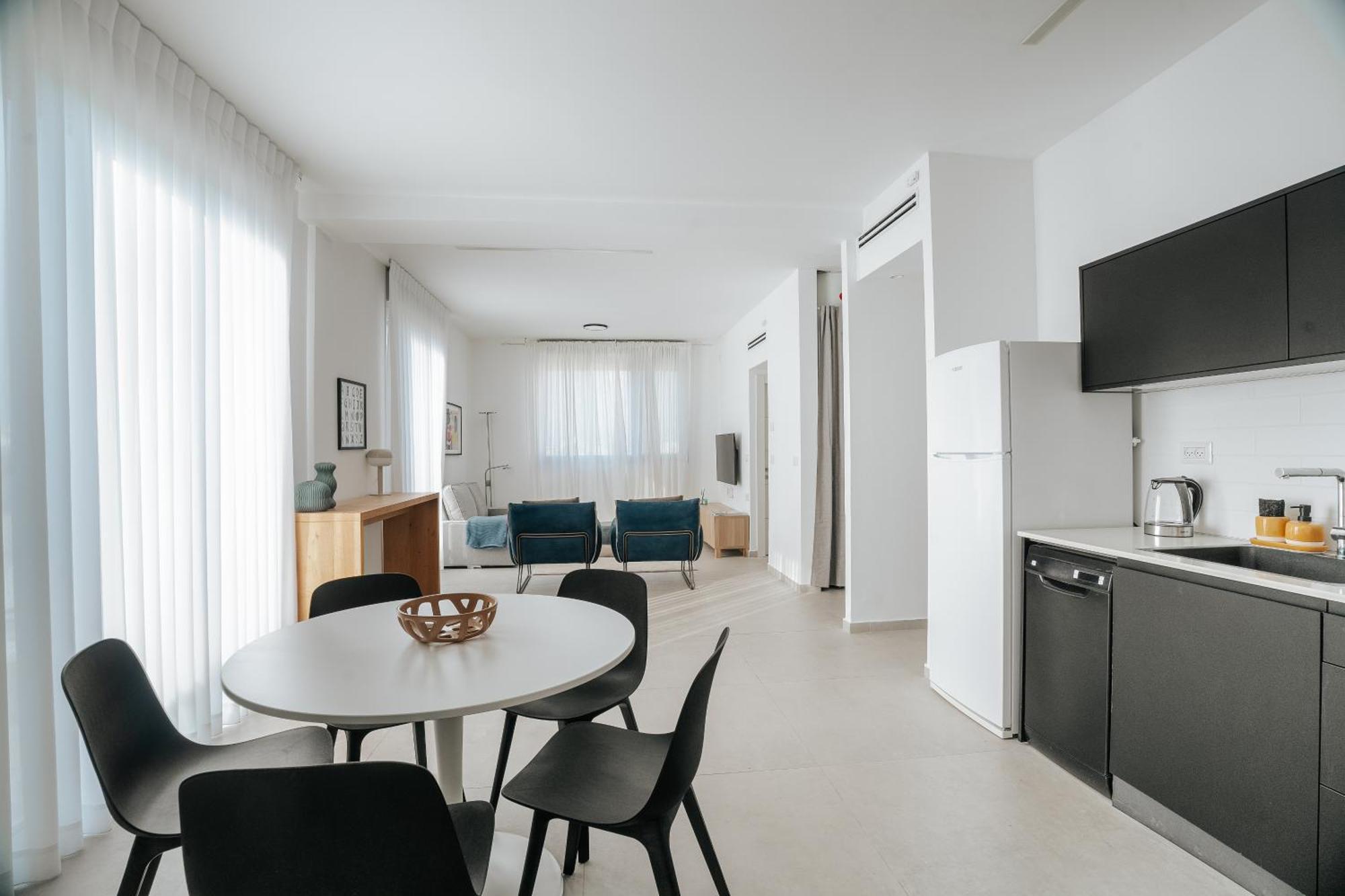 Apartment Jl Gordon - With Shelter